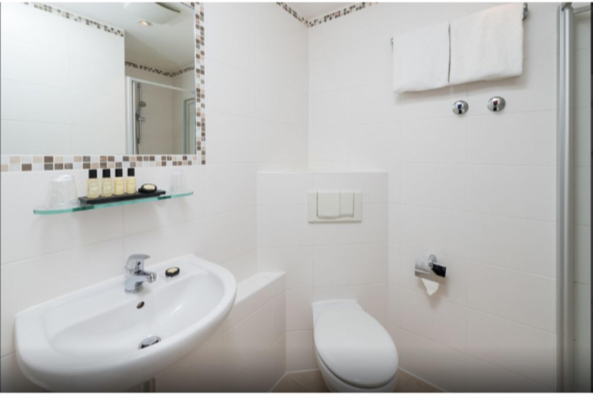 - Design Hotel 4*
