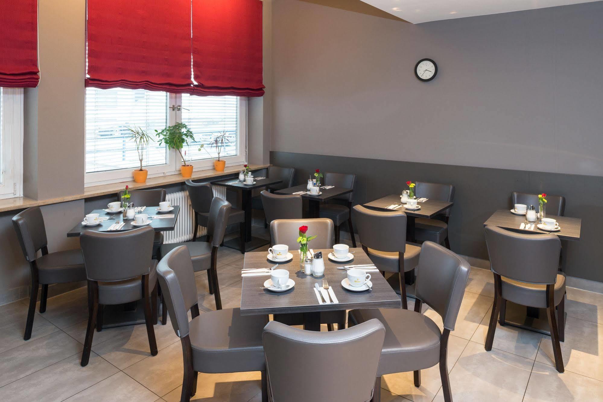 - Design Hotel